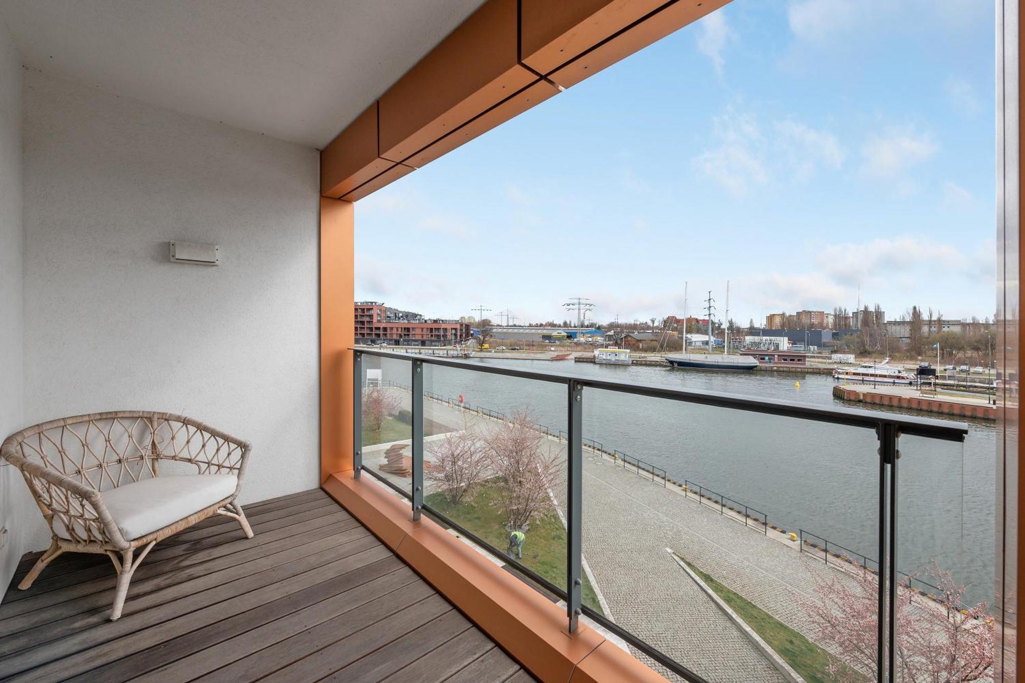 Riverside Apartments — Photos 3